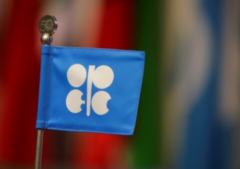 Oil Prices Inch Up as OPEC+ Meeting Anticipates Output Cut