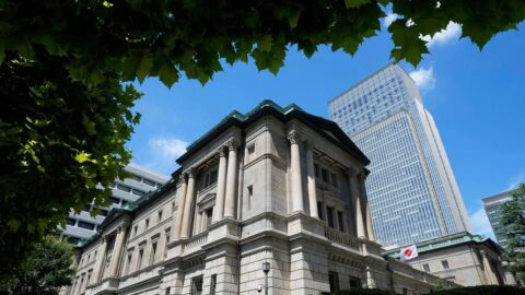 Bank of Japan Faces Challenges Amid Disinflation Trends in USD/JPY and GBP/JPY