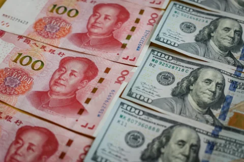 Dollar Ebbed, Yuan Falls, and Investors Anticipate Fed Rate Cuts