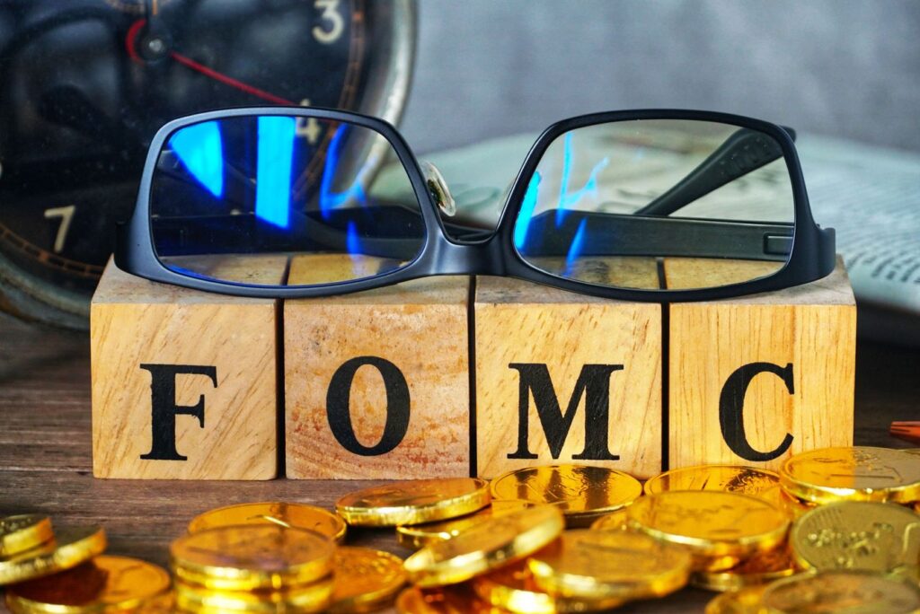 Gold price ahead of FOMC meeting: XAU/USD holds steady above one-week low