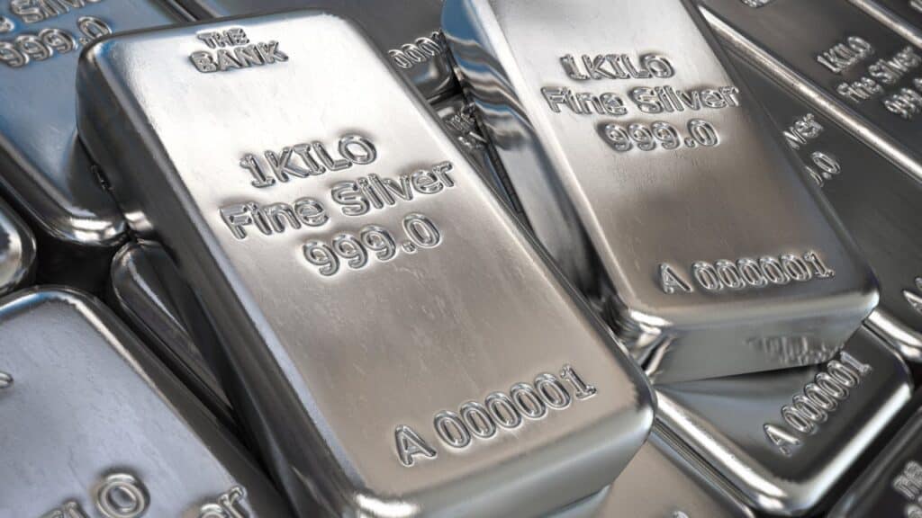 Forget Bitcoin ETFs, Silver Eyes The $30 Level as Safe Haven Demand Grows